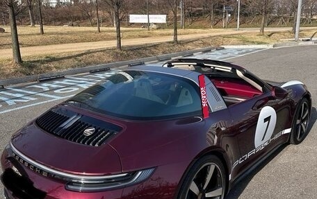 Porsche 911, 2021 год, 30 000 000 рублей, 7 фотография