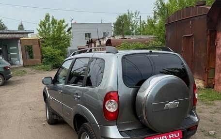 Chevrolet Niva I рестайлинг, 2011 год, 390 000 рублей, 4 фотография