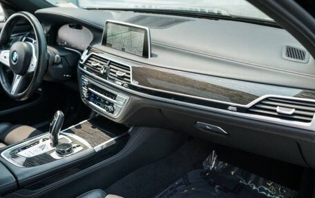 BMW 7 серия, 2022 год, 9 670 000 рублей, 13 фотография