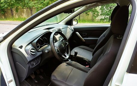 Renault Logan II, 2019 год, 950 000 рублей, 9 фотография
