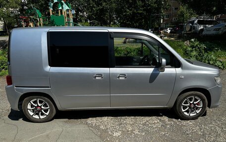 Honda Mobilio Spike I рестайлинг, 2006 год, 500 000 рублей, 4 фотография