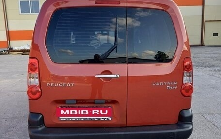 Peugeot Partner II рестайлинг 2, 2011 год, 910 000 рублей, 8 фотография