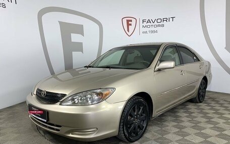 Toyota Camry V40, 2002 год, 675 000 рублей, 1 фотография