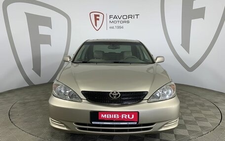Toyota Camry V40, 2002 год, 675 000 рублей, 2 фотография