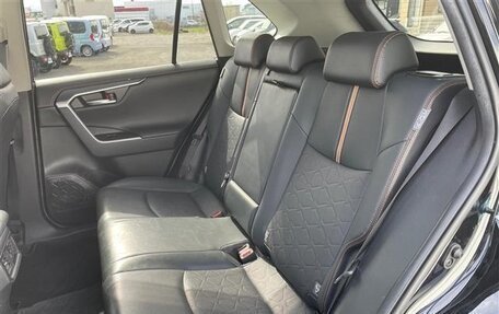 Toyota RAV4, 2022 год, 1 984 000 рублей, 19 фотография