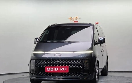 Hyundai Staria, 2022 год, 3 480 000 рублей, 2 фотография