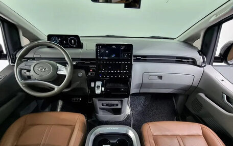 Hyundai Staria, 2022 год, 3 480 000 рублей, 15 фотография