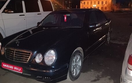 Mercedes-Benz E-Класс, 2000 год, 750 000 рублей, 1 фотография