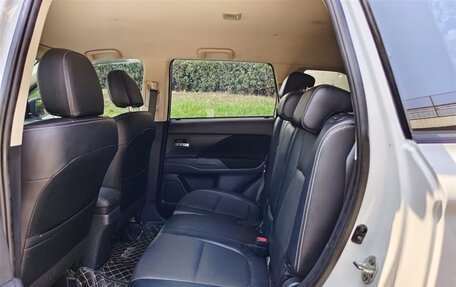 Mitsubishi Outlander III рестайлинг 3, 2022 год, 2 900 275 рублей, 13 фотография