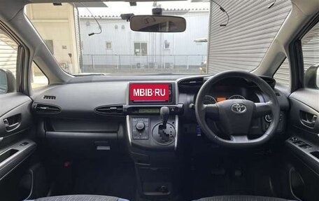 Toyota Wish II, 2016 год, 1 148 000 рублей, 11 фотография