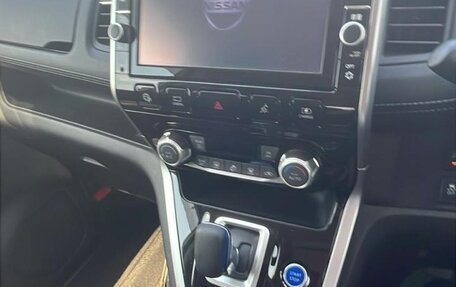 Nissan Serena IV, 2019 год, 1 370 100 рублей, 13 фотография