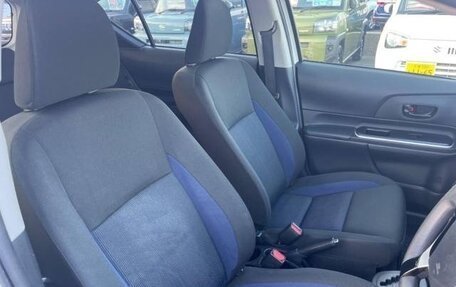 Toyota Aqua I, 2018 год, 1 290 100 рублей, 7 фотография