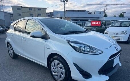 Toyota Aqua I, 2018 год, 1 290 100 рублей, 2 фотография