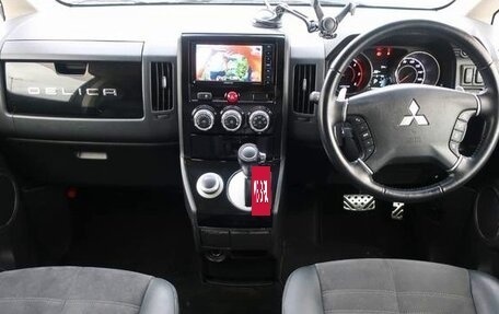 Mitsubishi Delica D:5 I, 2018 год, 2 135 000 рублей, 12 фотография