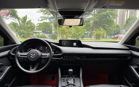 Mazda 3, 2022 год, 1 900 666 рублей, 9 фотография