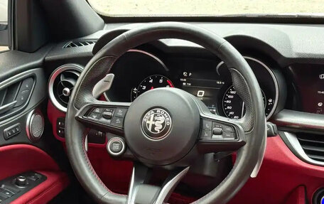 Alfa Romeo Stelvio, 2021 год, 3 000 111 рублей, 7 фотография