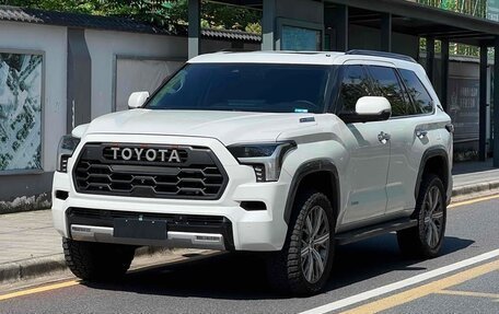 Toyota Sequoia, 2023 год, 12 250 000 рублей, 4 фотография
