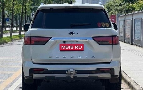 Toyota Sequoia, 2023 год, 12 250 000 рублей, 3 фотография