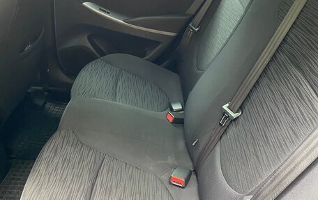 Hyundai Solaris II рестайлинг, 2014 год, 730 000 рублей, 4 фотография