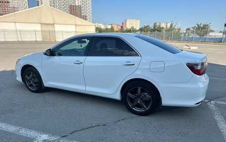 Toyota Camry, 2017 год, 2 090 000 рублей, 3 фотография
