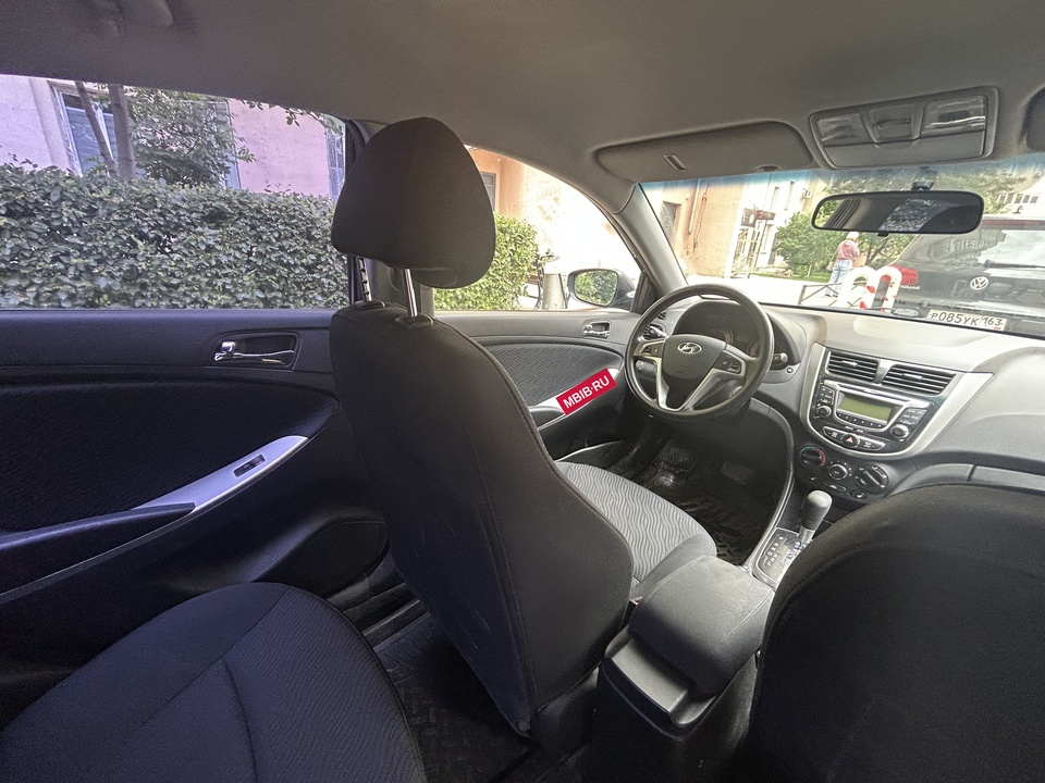 Hyundai Solaris I, 2012 год, 950 000 рублей, 21 фотография