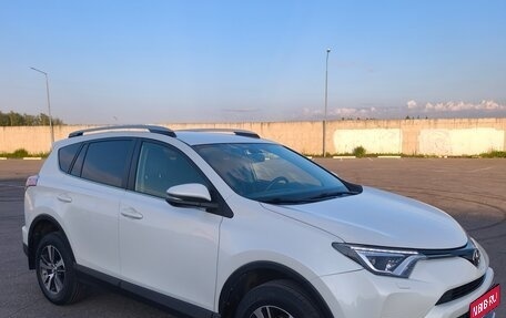 Toyota RAV4, 2015 год, 2 650 000 рублей, 1 фотография