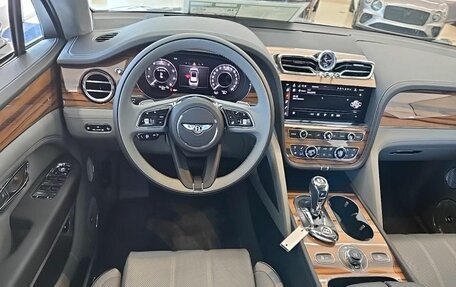 Bentley Bentayga I, 2025 год, 27 900 000 рублей, 6 фотография