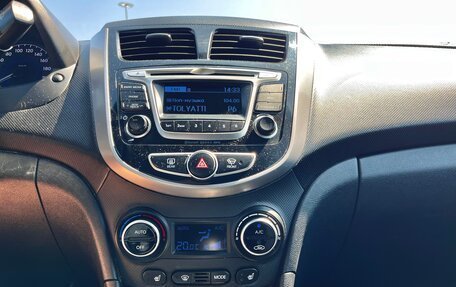 Hyundai Solaris II рестайлинг, 2014 год, 960 000 рублей, 17 фотография