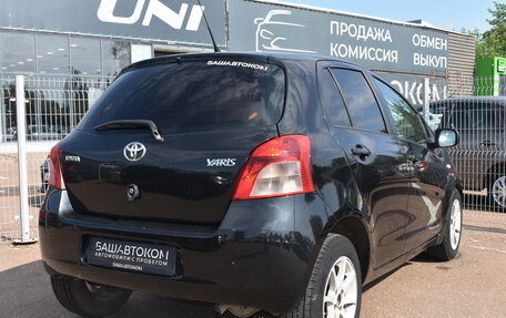 Toyota Yaris III рестайлинг, 2007 год, 490 000 рублей, 5 фотография
