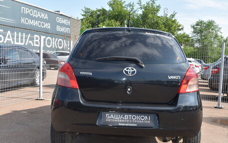 Toyota Yaris III рестайлинг, 2007 год, 490 000 рублей, 6 фотография