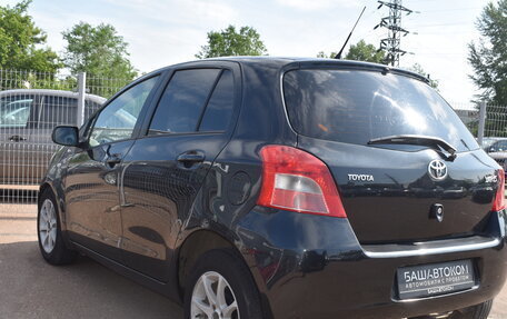 Toyota Yaris III рестайлинг, 2007 год, 490 000 рублей, 4 фотография