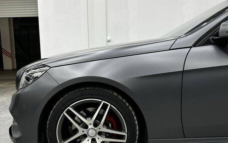 Mercedes-Benz E-Класс, 2013 год, 2 500 000 рублей, 4 фотография