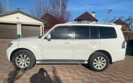 Mitsubishi Pajero IV, 2010 год, 1 750 000 рублей, 4 фотография
