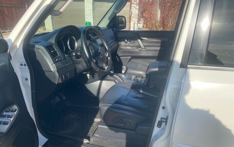 Mitsubishi Pajero IV, 2010 год, 1 750 000 рублей, 7 фотография
