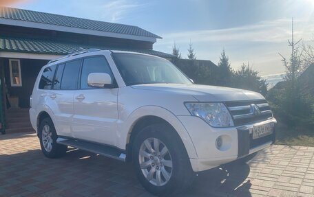 Mitsubishi Pajero IV, 2010 год, 1 750 000 рублей, 3 фотография
