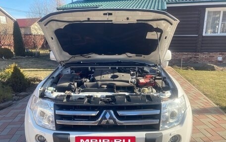 Mitsubishi Pajero IV, 2010 год, 1 750 000 рублей, 10 фотография