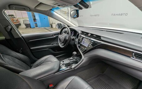 Toyota Camry, 2020 год, 2 349 000 рублей, 7 фотография