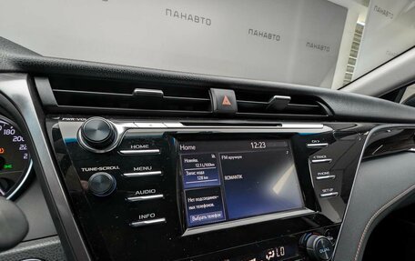 Toyota Camry, 2020 год, 2 349 000 рублей, 17 фотография
