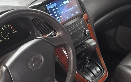 Lexus RX IV рестайлинг, 2000 год, 1 250 000 рублей, 1 фотография