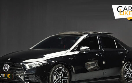 Mercedes-Benz A-Класс, 2022 год, 3 100 000 рублей, 1 фотография