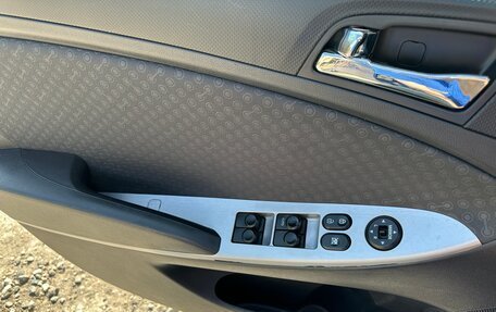 Hyundai Solaris II рестайлинг, 2013 год, 850 000 рублей, 15 фотография