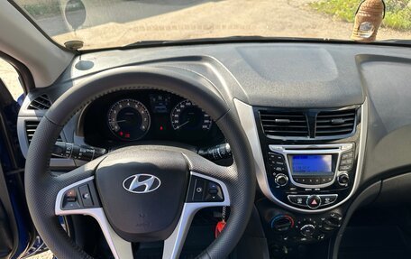 Hyundai Solaris II рестайлинг, 2013 год, 850 000 рублей, 14 фотография