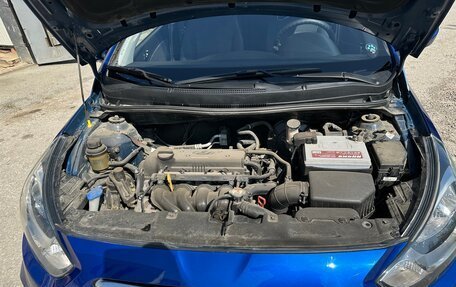 Hyundai Solaris II рестайлинг, 2013 год, 850 000 рублей, 18 фотография