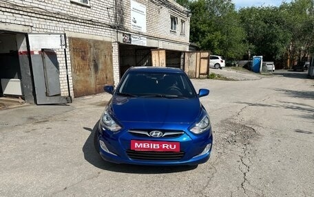 Hyundai Solaris II рестайлинг, 2013 год, 850 000 рублей, 8 фотография