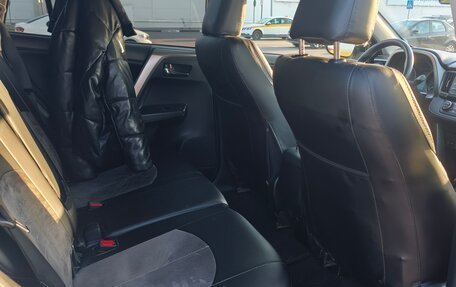 Toyota RAV4, 2015 год, 2 650 000 рублей, 8 фотография