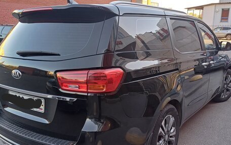 KIA Carnival III, 2019 год, 2 720 000 рублей, 4 фотография