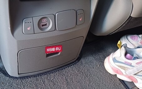 KIA Carnival III, 2019 год, 2 720 000 рублей, 12 фотография