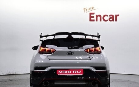 Hyundai Veloster II, 2022 год, 1 547 000 рублей, 4 фотография