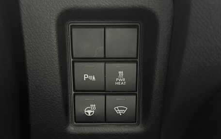 Toyota Land Cruiser Prado 150 рестайлинг 2, 2017 год, 4 650 000 рублей, 9 фотография