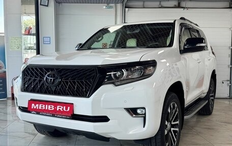 Toyota Land Cruiser Prado 150 рестайлинг 2, 2017 год, 4 650 000 рублей, 2 фотография